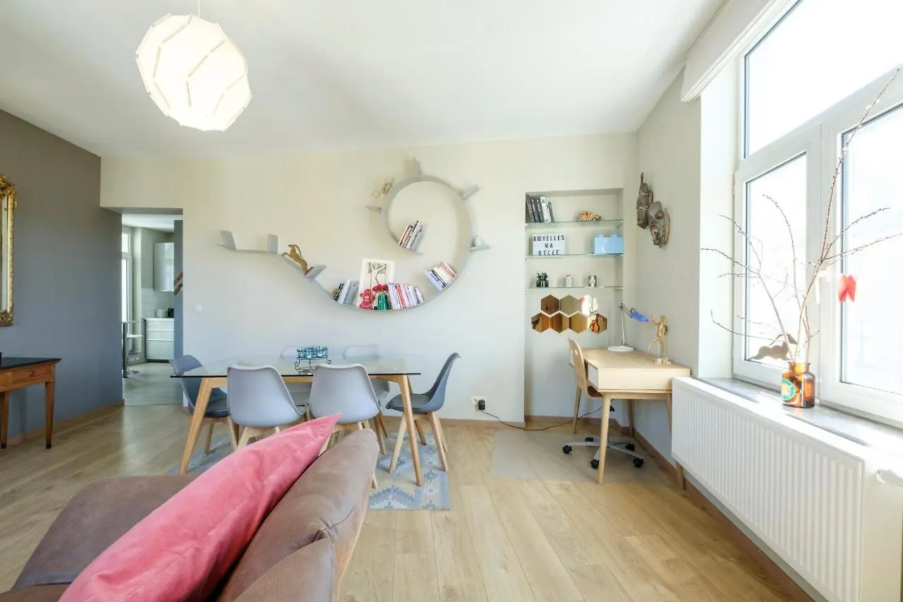 Charmant Appartement 1 Chambre Avec Balcon Proximite Cinquantenaire Brussels