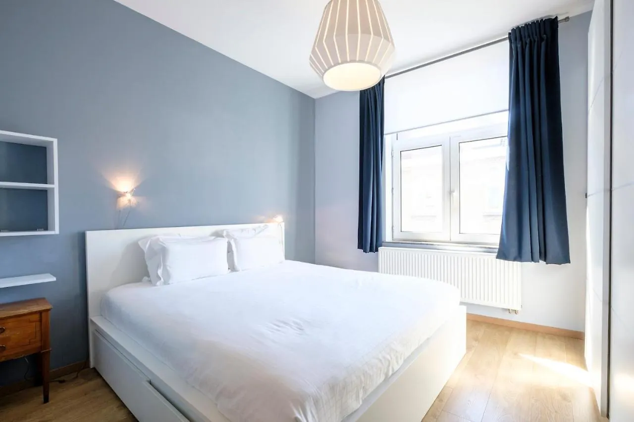 Apartment Charmant Appartement 1 Chambre Avec Balcon Proximite Cinquantenaire Brussels