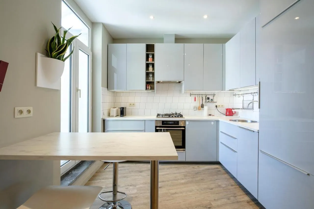 Charmant Appartement 1 Chambre Avec Balcon Proximite Cinquantenaire Brussels 0*,